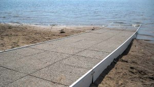 125 cm leveä rakenne hiekalla